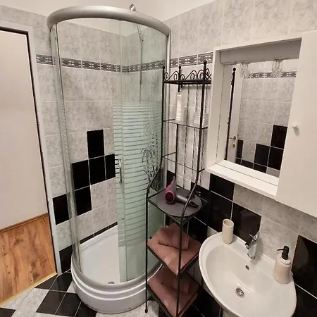 게스트하우스 4 Colors Rooms, 크레스