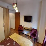 Konukevi 4 Colors Rooms, 3*