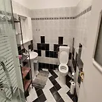 4 Colors Rooms, Konukevi Cres