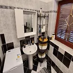 4 Colors Rooms, 3* Cres
