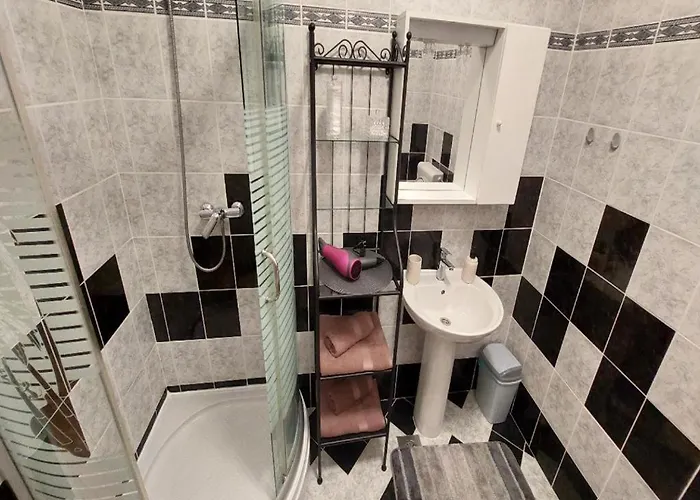 4 Colors Rooms, Gasthuis